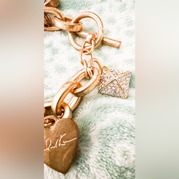 Micheal Kors charm bracelet. Beautiful rose gold MK charm bracelet - Picture 2 of 8